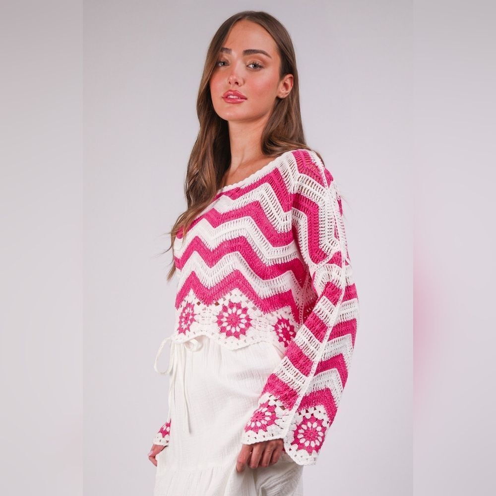 Chevron/Floral Pattern Crochet Knit Top - Picture 4 of 5